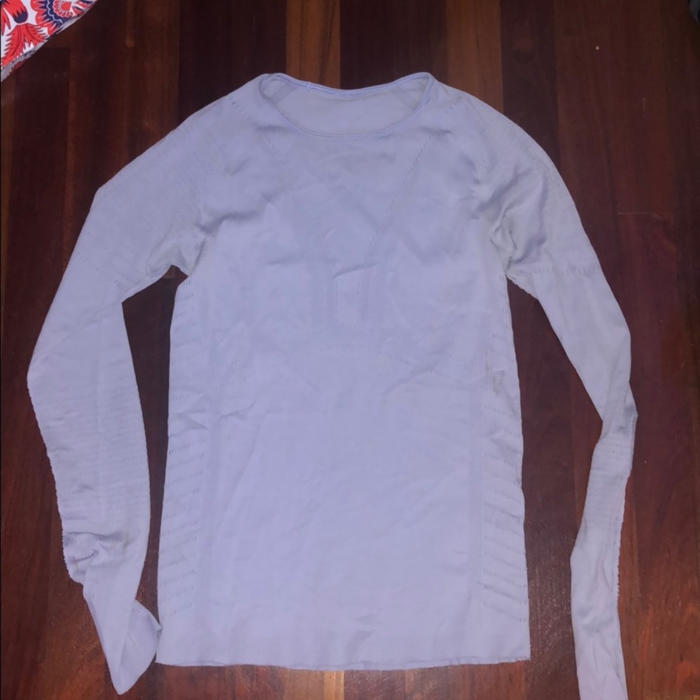 Pastel purple / blue lululemon top